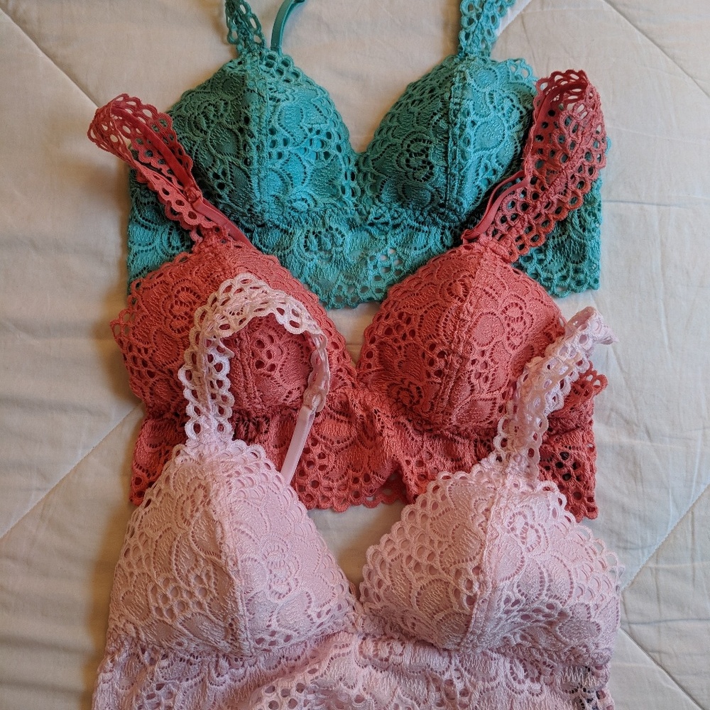 Set of *3* Aerie padded bralettes